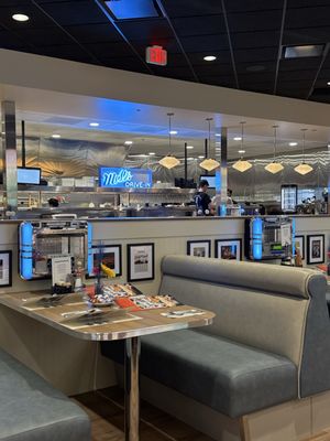 Mel’s Drive-In Nashville by null