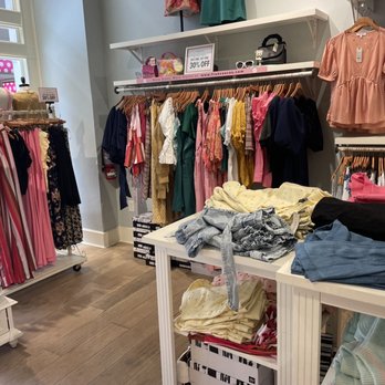 Francesca's Collections - Inside - Jewelry Near Me - Boca Raton, Florida