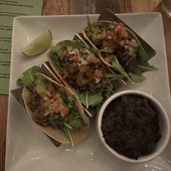 Retreat Gastropub - Cocktail Bars Near Me - Saint Louis, Missouri
