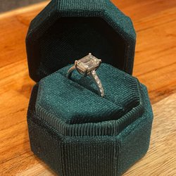 John Zangler Expert Watch Repair - Diamond ring