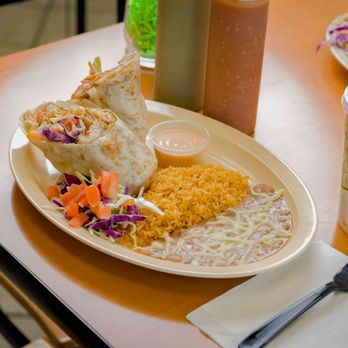 El Famous Burrito - Mexican Near Me - Wheeling, Illinois El Famous Burrito - Mexican Near Me - Wheeling, Illinois