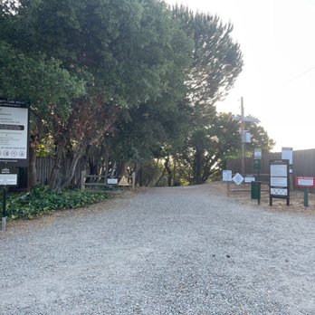 Stulsaft Park - Silver Hill park entrance - Parks Near Me - Redwood City, California Stulsaft Park - Silver Hill park entrance - Parks Near Me - Redwood City, California