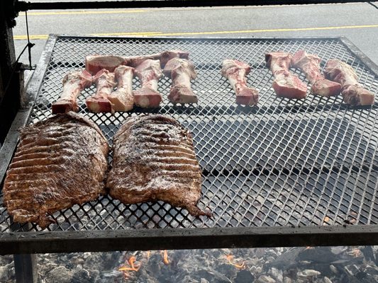 Don Pollon Food Truck Tacos, Bbq Ribs & Birria by null