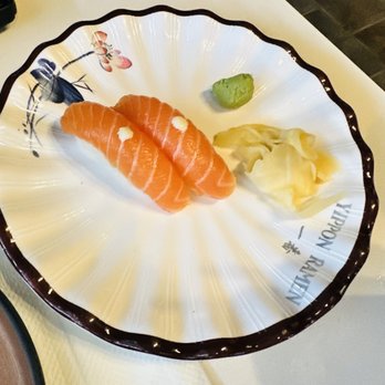 Yippon Ramen - Salmon nigiri - Sushi Bars Near Me - San Antonio, Texas
