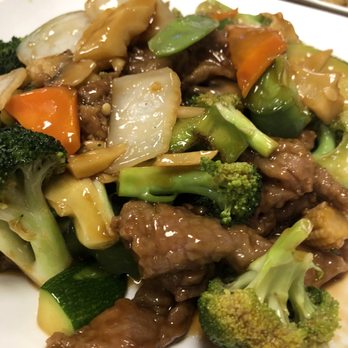 Asian Garden - Beef and vegetables plus white rice - Chinese Near Me - Waunakee, Wisconsin