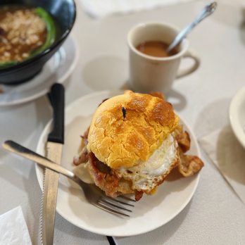Alice's Kitchen - Jumbo H.K. Style Pineapple Bun w/ Egg & Chicken Steak - Cantonese Near Me - Monterey Park, California Alice's Kitchen - Jumbo H.K. Style Pineapple Bun w/ Egg & Chicken Steak - Cantonese Near Me - Monterey Park, California