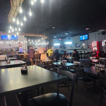 Little Ro’s - Pubs Near Me - Greenfield, Indiana