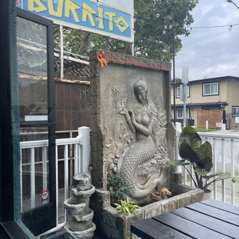 VeLa Brunch&Thai Restaurant - Outdoor decor - Breakfast & Brunch Near Me - San Jose, California VeLa Brunch&Thai Restaurant - Outdoor decor - Breakfast & Brunch Near Me - San Jose, California
