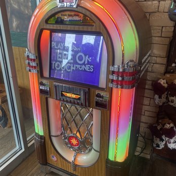 Black Bear Diner San Antonio City Base - Diners Near Me - San Antonio, Texas