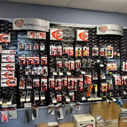 Rysz Storage Battery - Wide variety of Streamlight LED flashlights. Rechargeable and non rechargeable.