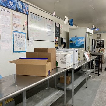 JR Seafood - Orders looked like they were prepared for customers to pick up on arrival. - Seafood Markets Near Me - San Francisco, California JR Seafood - Orders looked like they were prepared for customers to pick up on arrival. - Seafood Markets Near Me - San Francisco, California
