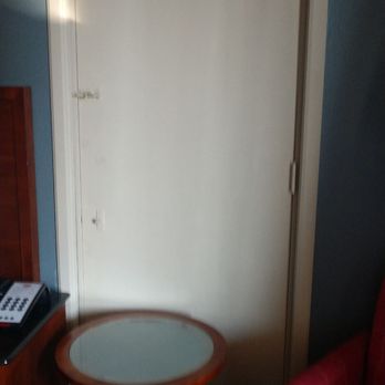 Econo Lodge - Door to hell? - Hotels Near Me - Neenah, Wisconsin Econo Lodge - Door to hell? - Hotels Near Me - Neenah, Wisconsin