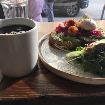 Catch 122 - Avocado toast - Breakfast & Brunch Near Me - North Vancouver, British Columbia
