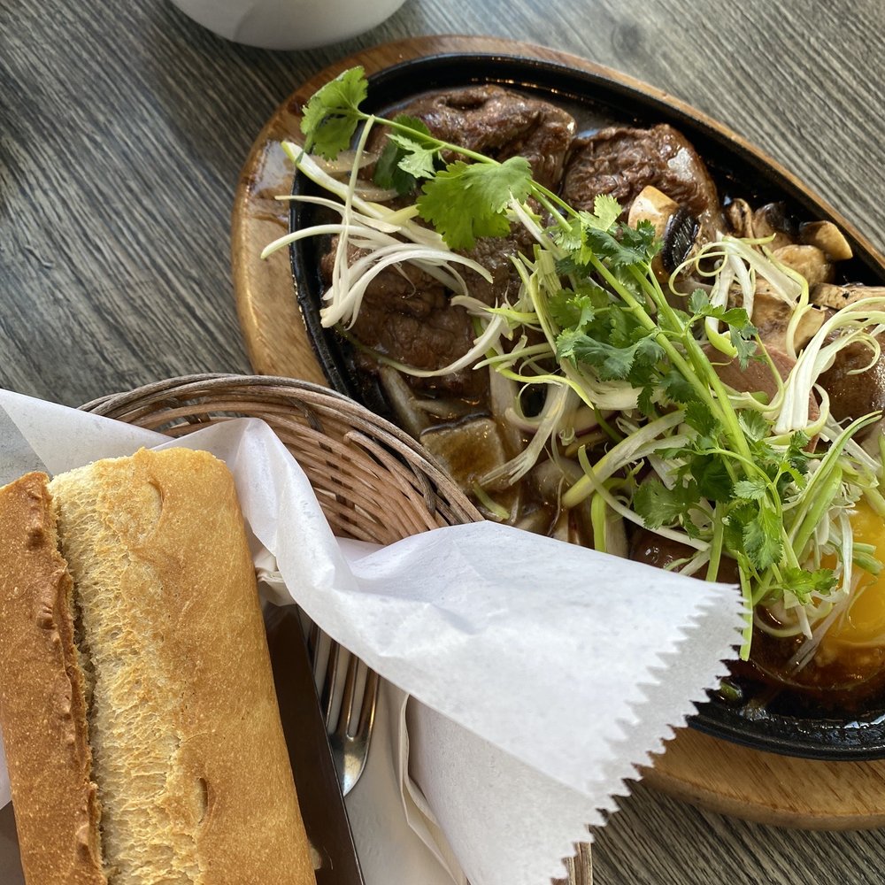 Den Da Coffee & Tea Restaurant - Baguette and beef skillet (Bo Ne) - Coffee & Tea Near Me - Westminster, California Den Da Coffee & Tea Restaurant - Baguette and beef skillet (Bo Ne) - Coffee & Tea Near Me - Westminster, California