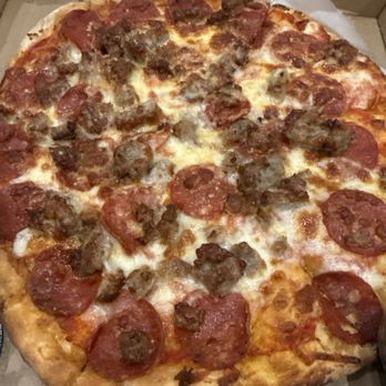 Locanda Positano - Pepperoni and Sausage pizza - Italian Near Me - Lafayette, California Locanda Positano - Pepperoni and Sausage pizza - Italian Near Me - Lafayette, California