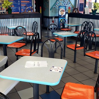 Carolina Fish Fry - Sitting area - Seafood Near Me - Garner, North Carolina Carolina Fish Fry - Sitting area - Seafood Near Me - Garner, North Carolina