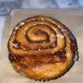 Boxwood Coffee - Cinnamon bun - Coffee & Tea Near Me - Summit, New Jersey