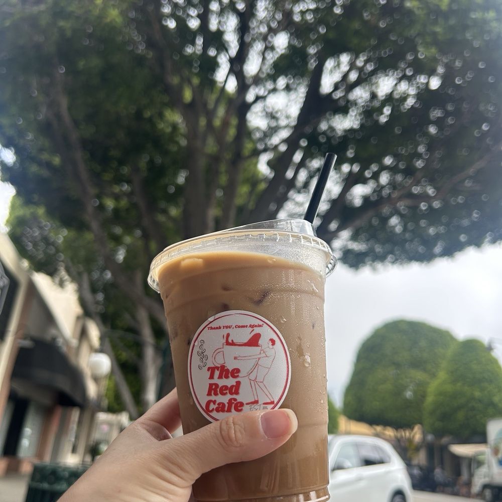 Iced Honeybee Latte with Oatmilk Iced Honeybee Latte with Oatmilk