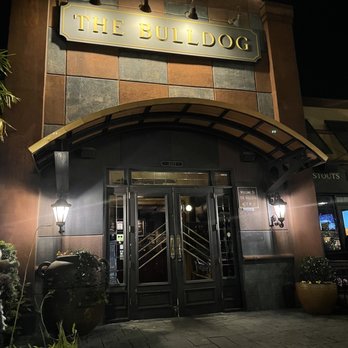 The Bulldog - Entry - Bars Near Me - Jackson, Mississippi
