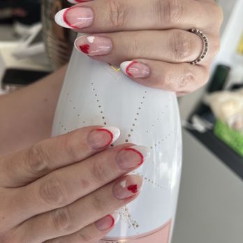 ビューティーバー Blu Beauty Bar Salon | Hersheyblu Stylez and the Blu Beauty