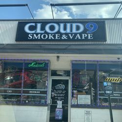 Cloud 9 Smoke & Vape - Front store