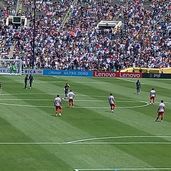Rose Bowl Stadium - Kickoff - Stadiums & Arenas Near Me - Pasadena, California