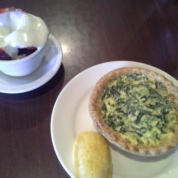 la Madeleine - Quiche Florentine, and strawberries and brandy cream. Mmmm..... - Bakeries Near Me - Austin, Texas