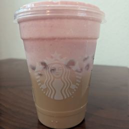 It's a coffee with strawberry cold foam but I order a matcha with strawberry cold foam It's a coffee with strawberry cold foam but I order a matcha with strawberry cold foam