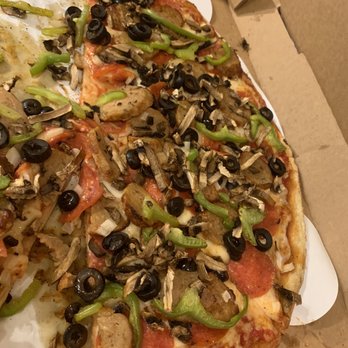 Rocco's New York Style Pizza - Deluxe - Pizza Near Me - Branson, Missouri Rocco's New York Style Pizza - Deluxe - Pizza Near Me - Branson, Missouri