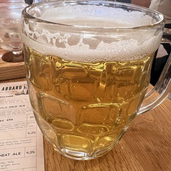 Three Bears Brewery and Restaurant - Brewpubs Near Me - Banff, Alberta