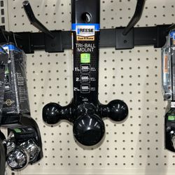 Tractor Supply - TRI-BALL MOUNT