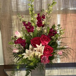 Peavine Floral - Cube arrangement