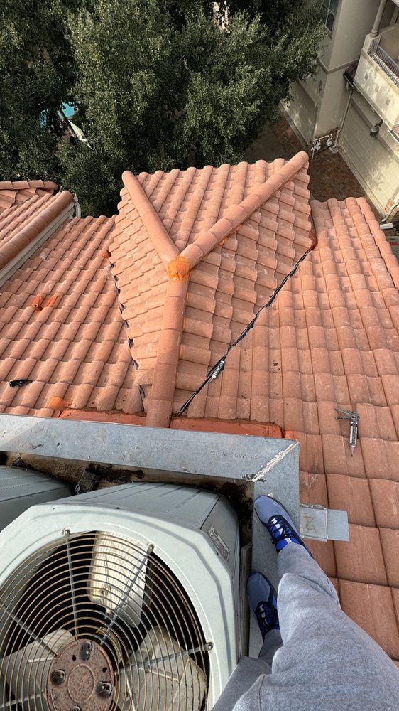 Slide of New Elite Roofing