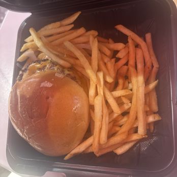 La Traila Barbecue  - Brisket Burger and Tallow Fries - Barbeque Near Me - Miami, Florida