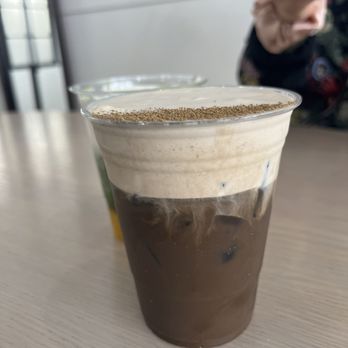DAMO - Hojichia eispanner latte - Coffee & Tea Near Me - Los Angeles, California DAMO - Hojichia eispanner latte - Coffee & Tea Near Me - Los Angeles, California