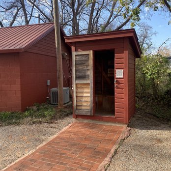The Arcadia Round Barn - Architectural Tours Near Me - Arcadia, Oklahoma