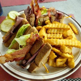 Dutchers Diner - Delicious Roast Beef Club with plenty of nicely cooked bacon! - Breakfast & Brunch Near Me - Avon Park, Florida