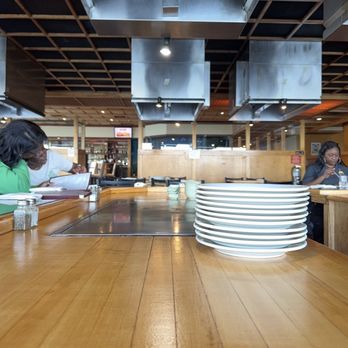 HIBACHI JAPANESE STEAKHOUSE & SUSHI BAR - Updated September