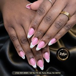 Deluxe Nails Bar