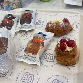 Paris Baguette - Bakeries Near Me - Aliso Viejo, California