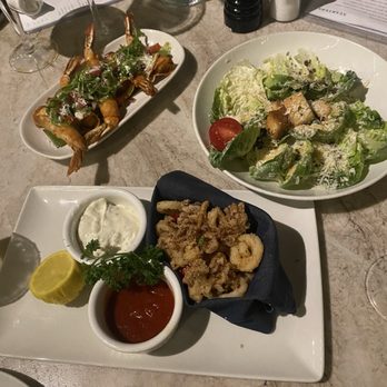 Nick's Manhattan Beach - Shrimp taquitos, calamari, Caesar salad - American Near Me - Manhattan Beach, California