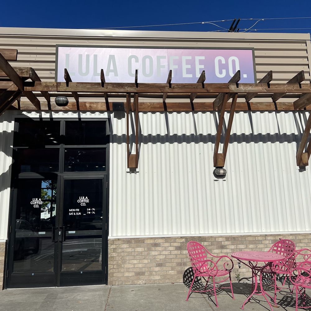 Lula Coffee - Front of cafe - Coffee & Tea Near Me - Seattle, Washington