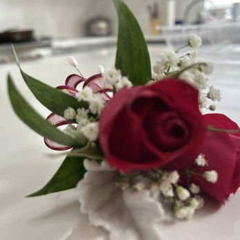 S & V Collections - Red Rose Buttonaire - Wedding Planning Near Me - San Francisco, California S & V Collections - Red Rose Buttonaire - Wedding Planning Near Me - San Francisco, California