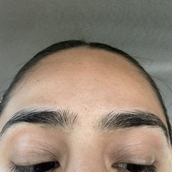 Kaur's Beauty Lounge - Threading Services Near Me - Elk Grove, California