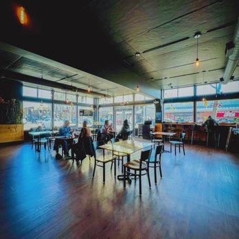 Dark Pine Coffee - Spacious interior - Coffee & Tea Near Me - Eugene, Oregon