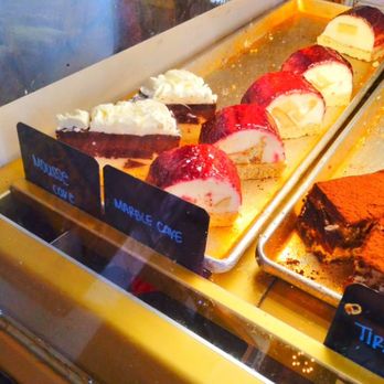 C'est la Vie Restaurant & Bakery - French Near Me - Laguna Beach, California C'est la Vie Restaurant & Bakery - French Near Me - Laguna Beach, California