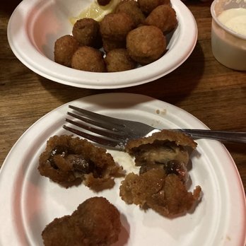 O'Connell's Pub - Fried mushrooms and ranch dressing. - Pubs Near Me - Saint Louis, Missouri O'Connell's Pub - Fried mushrooms and ranch dressing. - Pubs Near Me - Saint Louis, Missouri