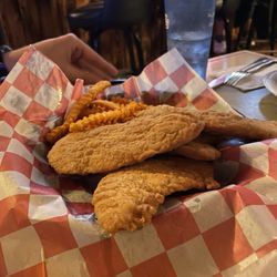 Long Lake Diner and Owl's Head Pub - Chicken tenders