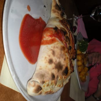 Zur grünen Ecke - Calzone - Pizza Near Me - Solothurn, SO Zur grünen Ecke - Calzone - Pizza Near Me - Solothurn, SO