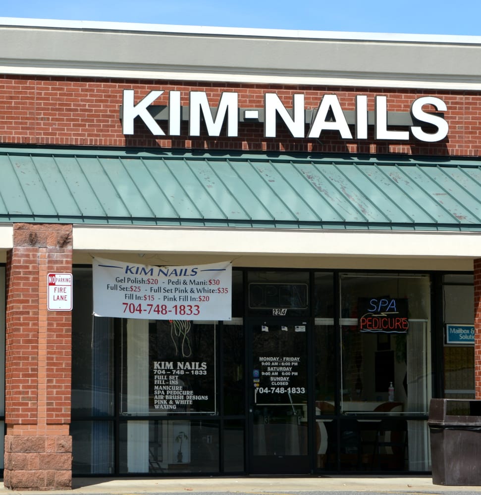 Kim Nails & Tanning Logo